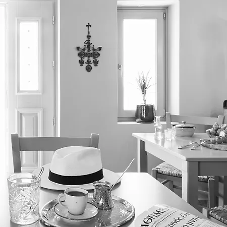 Aeon - Adults Only Nocleg ze śniadaniem Pýrgos