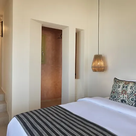 Aeon - Adults Only 4*