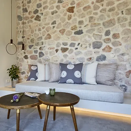 Aeon - Adults Only Pyrgos Kallistis