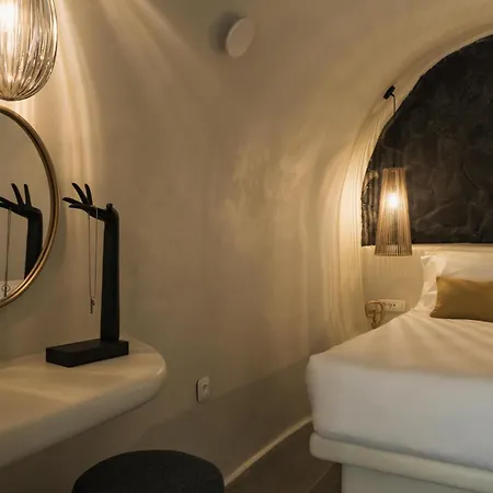Aeon - Adults Only By Mr And Mrs White 4* Pýrgos