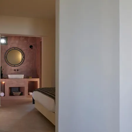 Aeon - Adults Only By Mr And Mrs White Bed & Breakfast Pýrgos