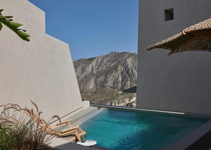 Aeon - Adults Only 4*