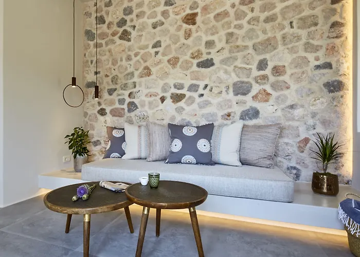 Aeon - Adults Only Пиргос